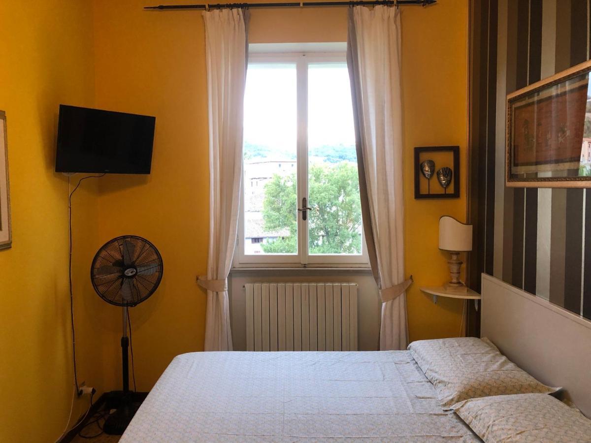 La Finestra Sul Fiume Bed & Breakfast Fossombrone Dış mekan fotoğraf