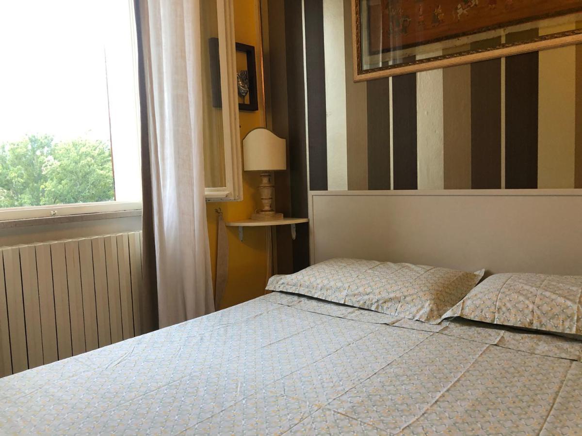 La Finestra Sul Fiume Bed & Breakfast Fossombrone Dış mekan fotoğraf