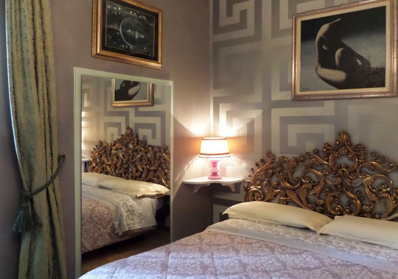 La Finestra Sul Fiume Bed & Breakfast Fossombrone Dış mekan fotoğraf